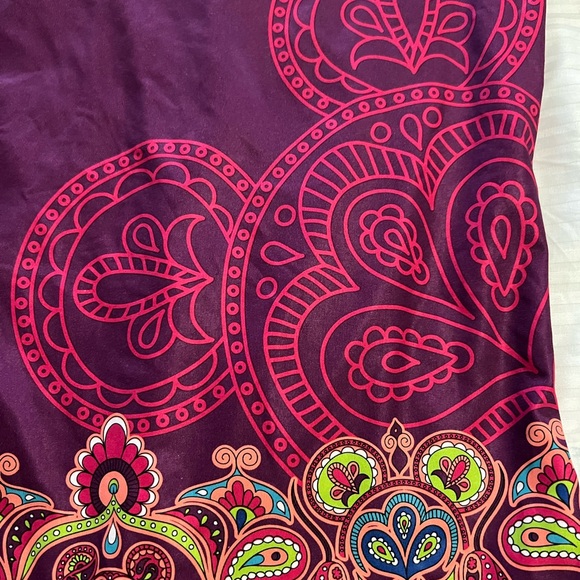 Mickey Mouse top and cropped leggings outfit - Picture 2 of 8